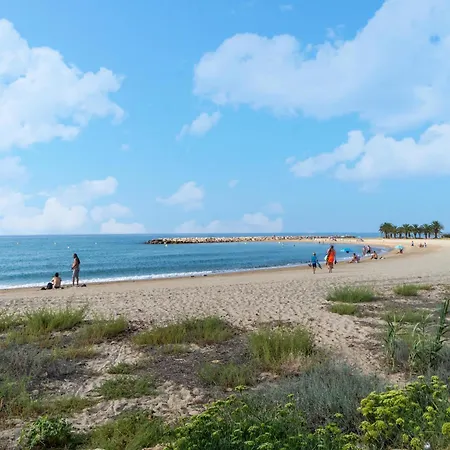 Дом отдыха In Cambrils, Near Portaventura, Cleaning Included Камбрильс
